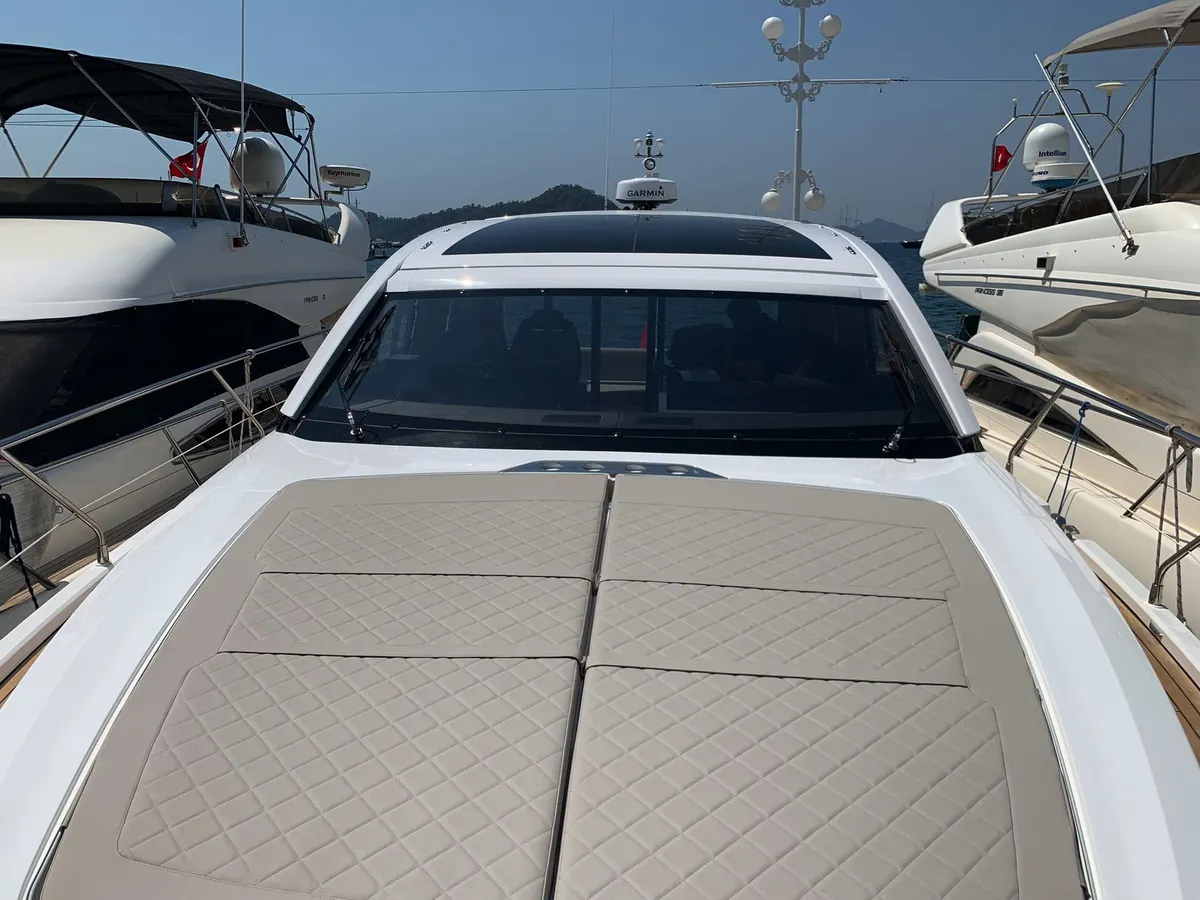 Fairline Targa 45 GT — Exterior photo 5