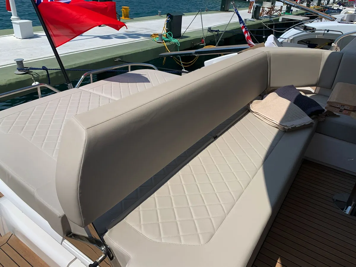 Fairline Targa 45 GT — Exterior photo 7