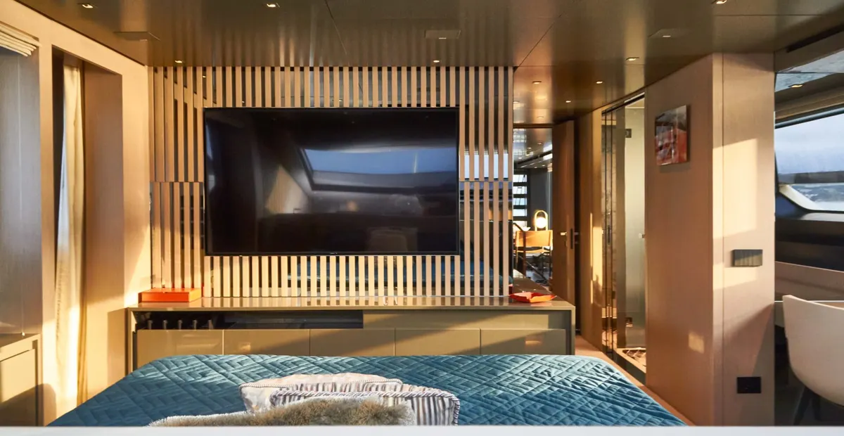 Kapusha — Interior photo 12