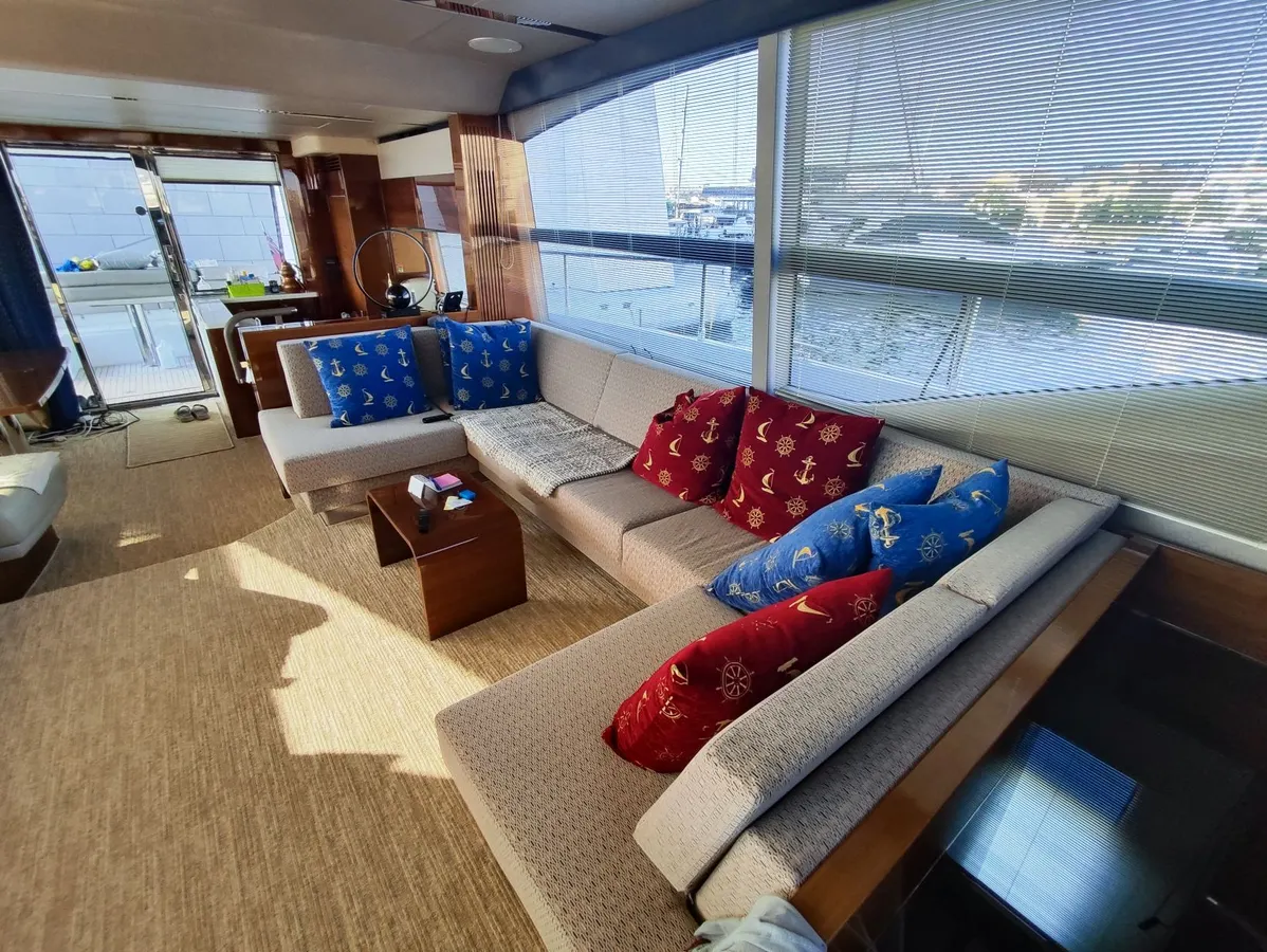 Princess 68 (017) — Interior photo 2