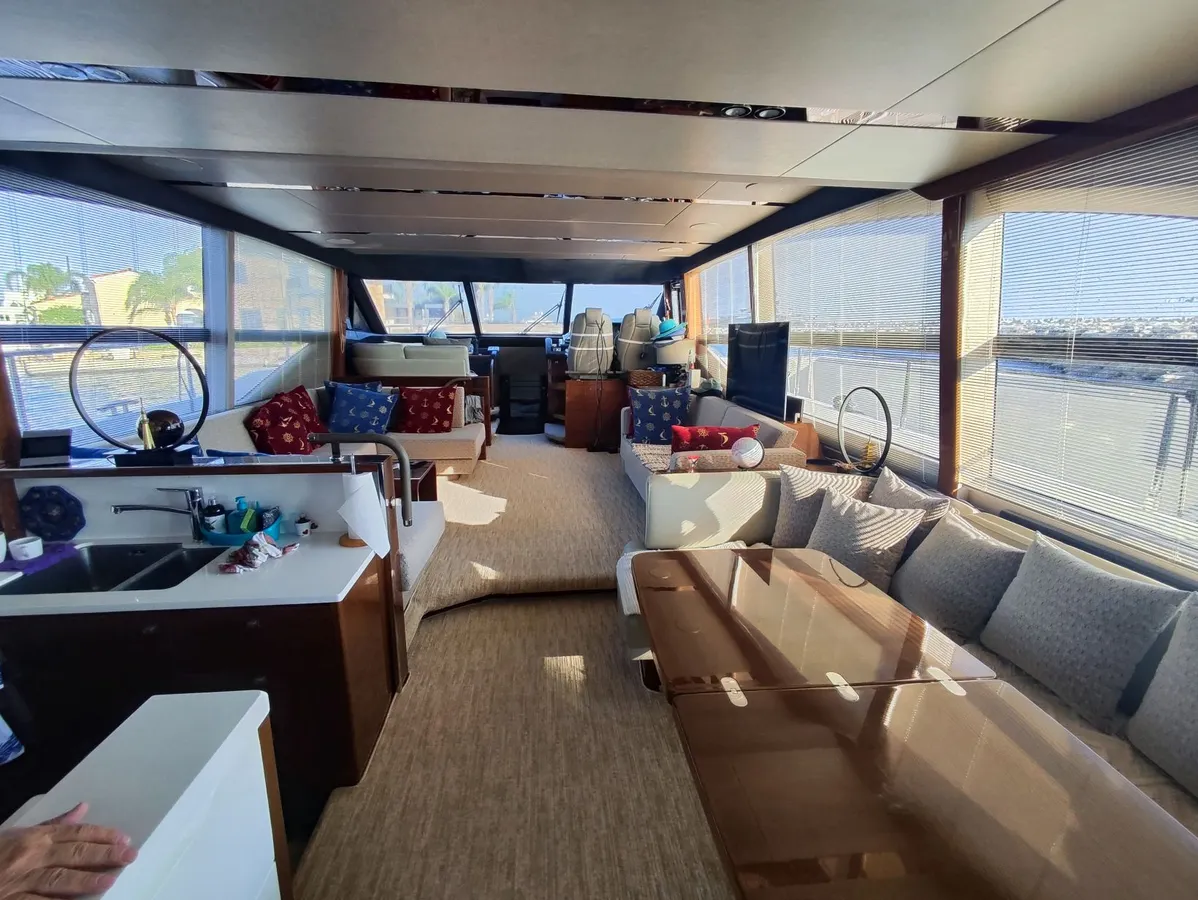 Princess 68 (017) — Interior photo 5