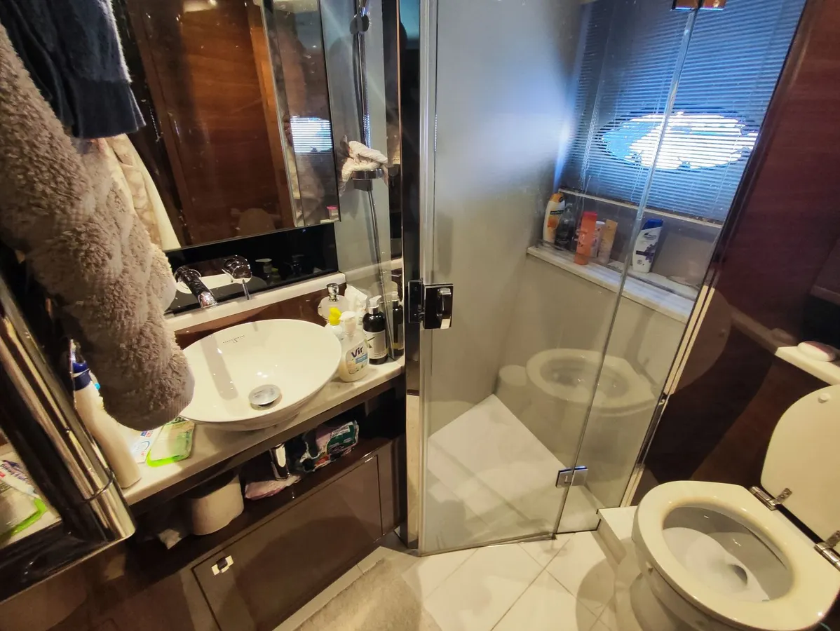 Princess 68 (017) — Interior photo 8