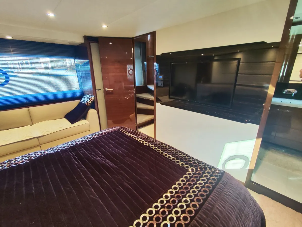 Princess 68 (017) — Interior photo 15
