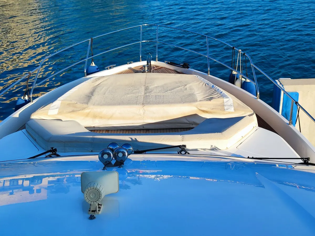 Princess 68 (017) — Exterior photo 3