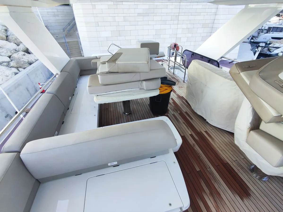 Princess 68 (017) — Exterior photo 4