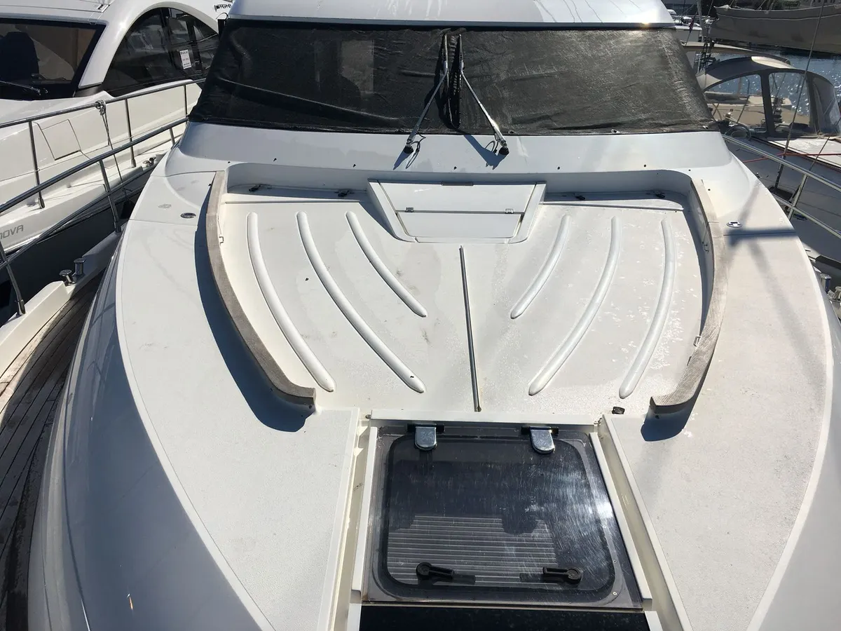 Fairline Squadron 55 — Exterior photo 5