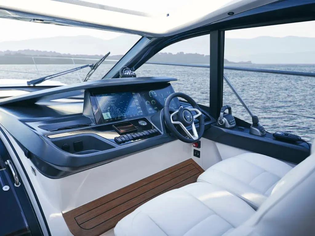 Princess V50 Open — Interior photo 2