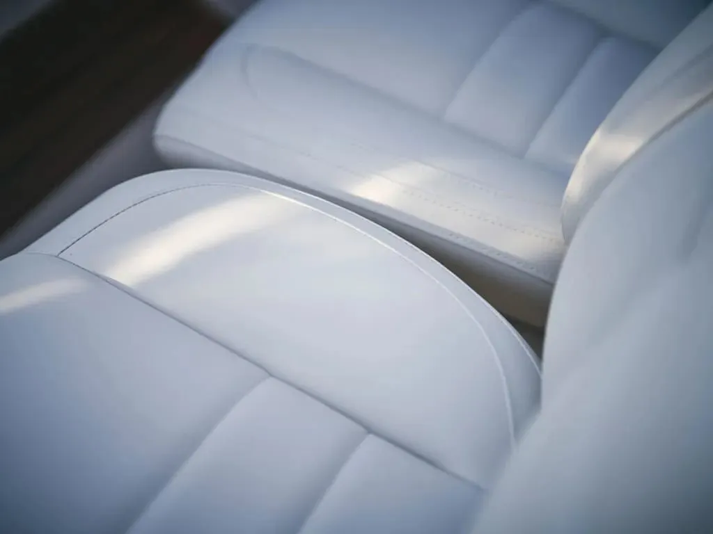 Princess V50 Open — Interior photo 6