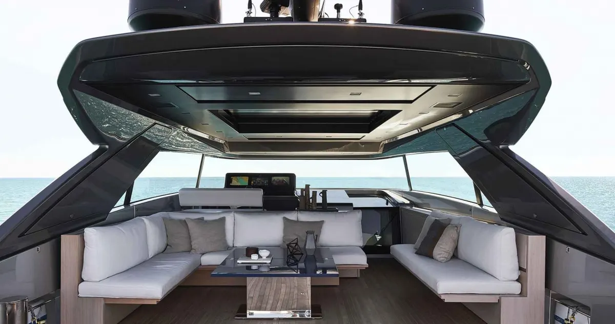 Sanlorenzo SX76 — Interior photo 1