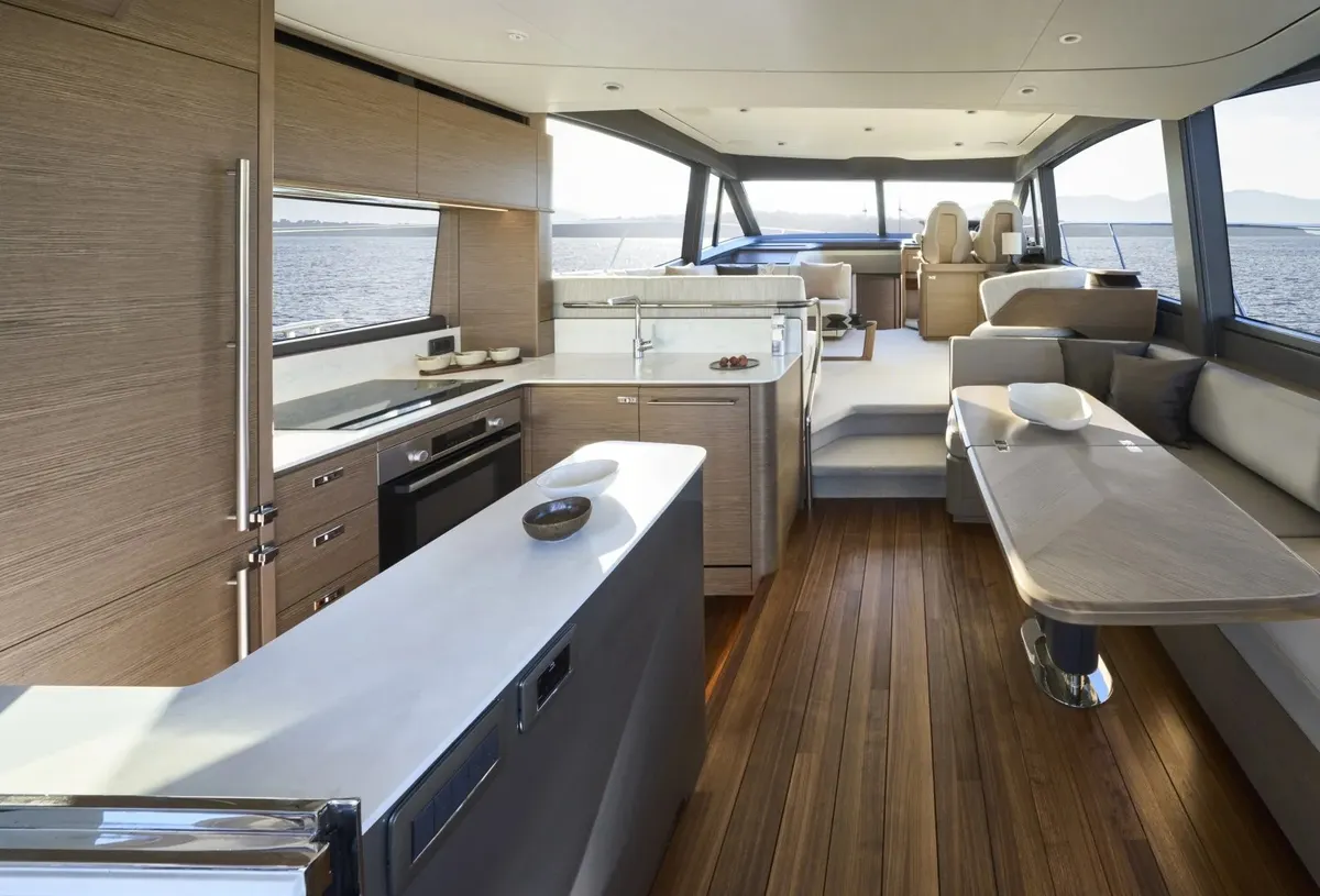 Princess F58 — Exterior photo 3