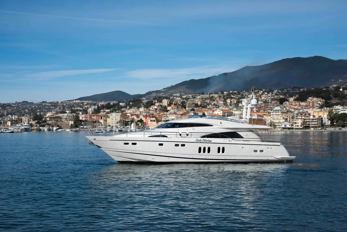Fairline Squadron 74 Lady Marina — Exterior photo 6