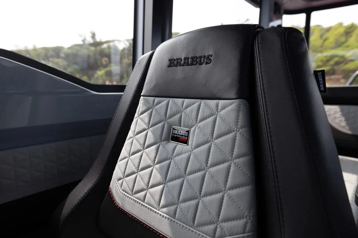 Shadow 900 XC Brabus — Interior photo 2