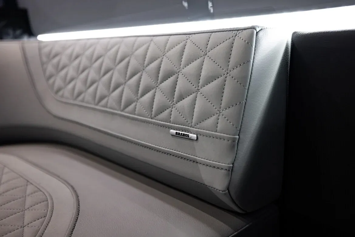 Shadow 900 XC Brabus — Interior photo 8