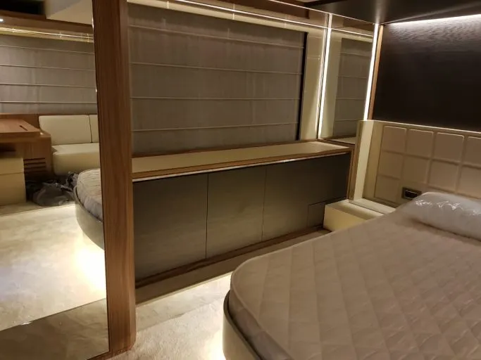 Absolute 60 FLY — Interior photo 8