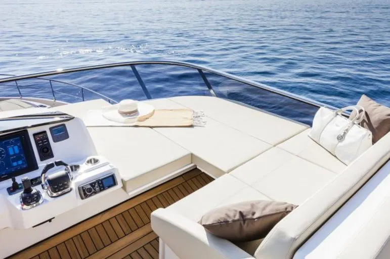 Absolute 60 FLY — Exterior photo 3