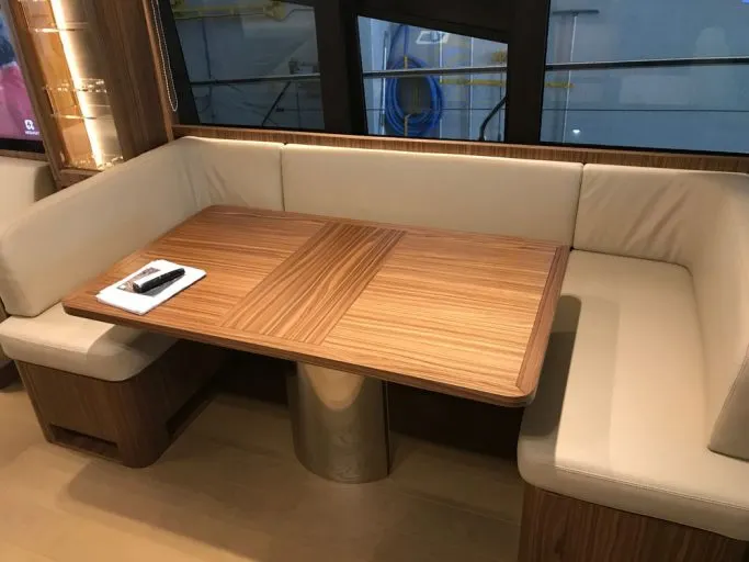 Absolute 60 FLY — Interior photo 6