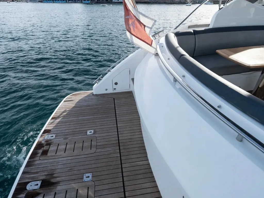 Princess V40 — Exterior photo 14
