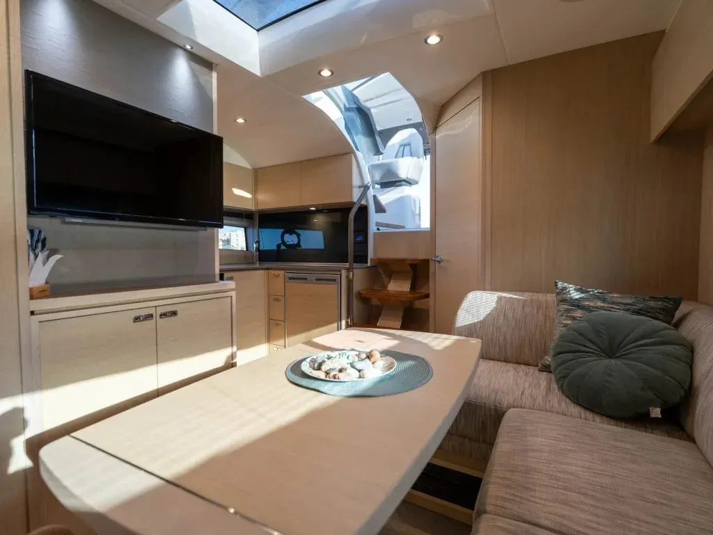 Princess V40 — Exterior photo 20
