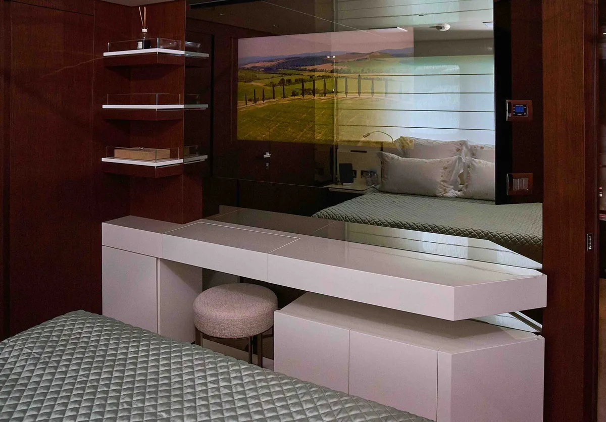 AMOUAJE — Interior photo 14
