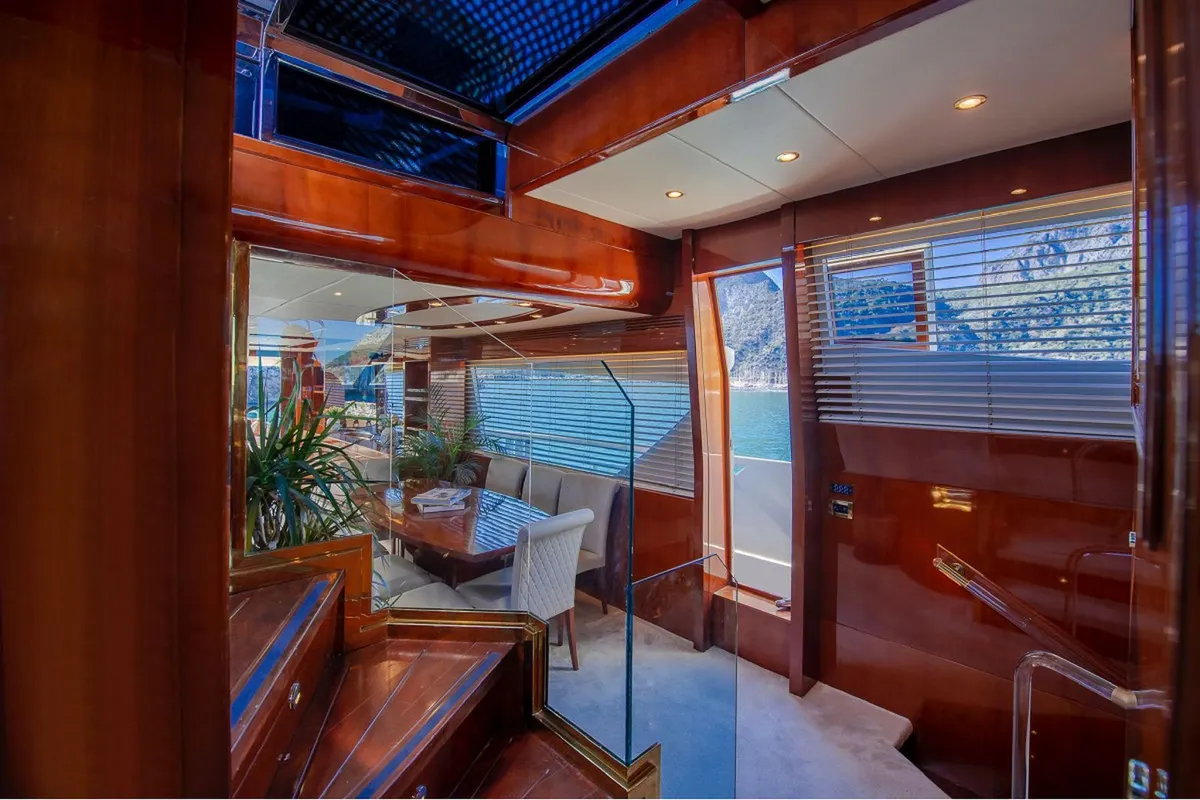 Posillipo Technema 90 (009) — Interior photo 3