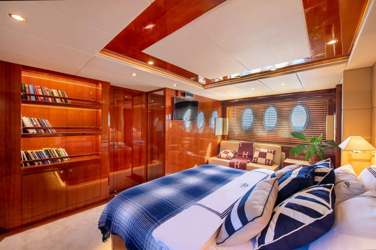 Posillipo Technema 90 (009) — Interior photo 8