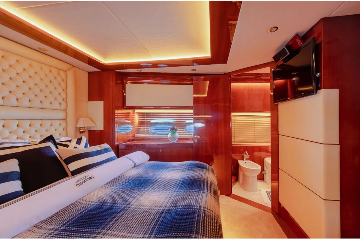 Posillipo Technema 90 (009) — Interior photo 9