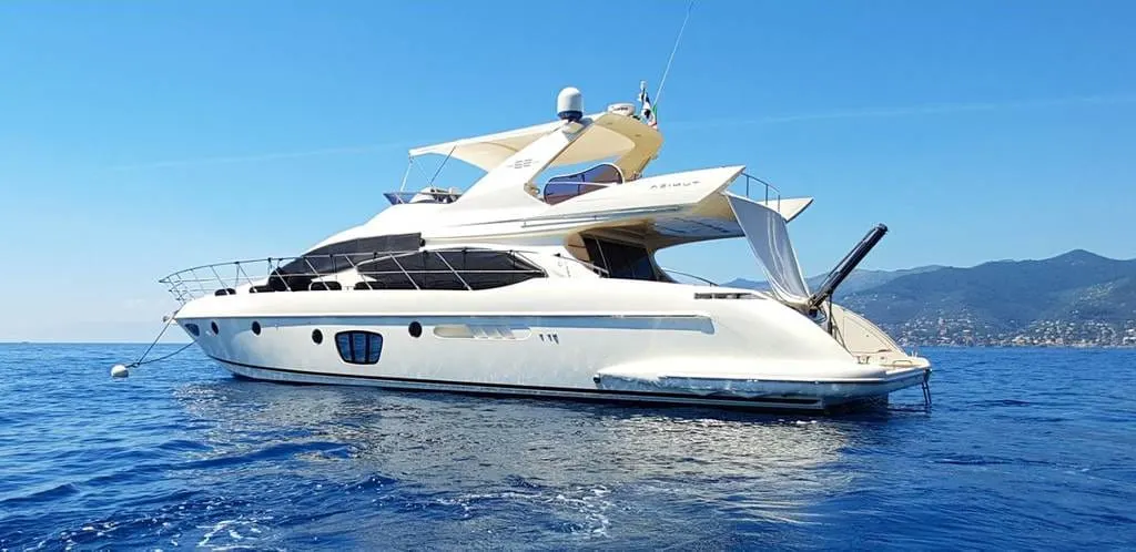 Azimut 62