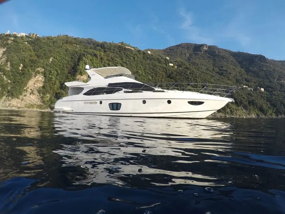Azimut 62 — Exterior photo 4