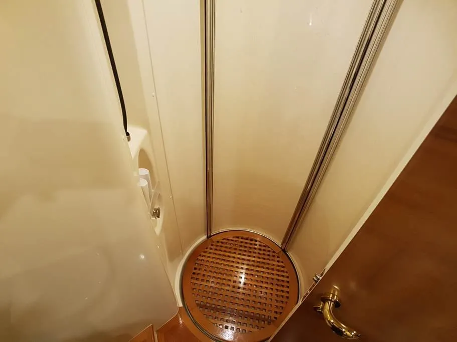 Azimut 62 — Interior photo 25
