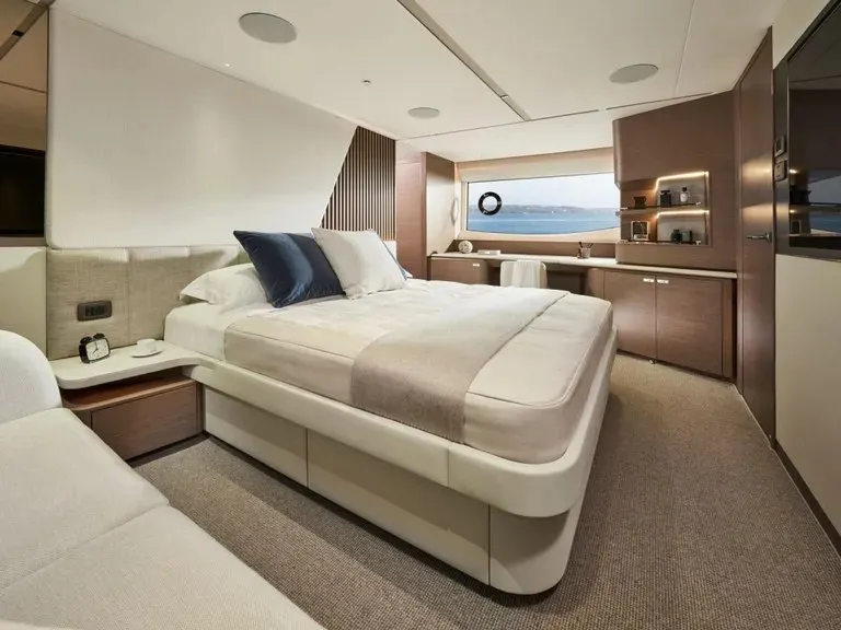 Princess Y72 — Exterior photo 20