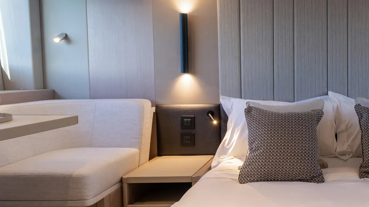 Sunseeker Manhattan 56 — Interior photo 9
