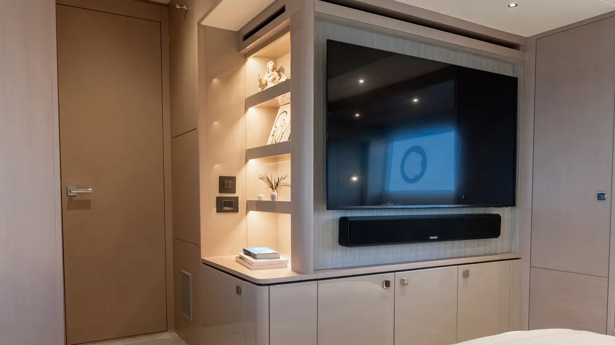 Sunseeker Manhattan 56 — Interior photo 12