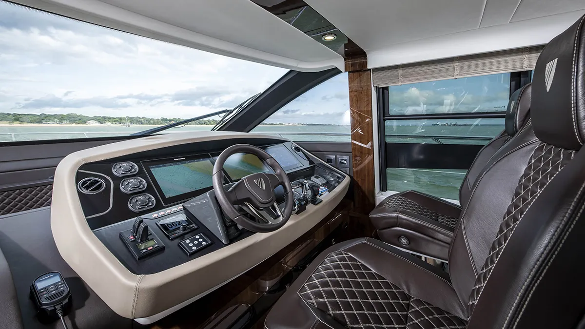 Squadron 68 — Interior photo 5