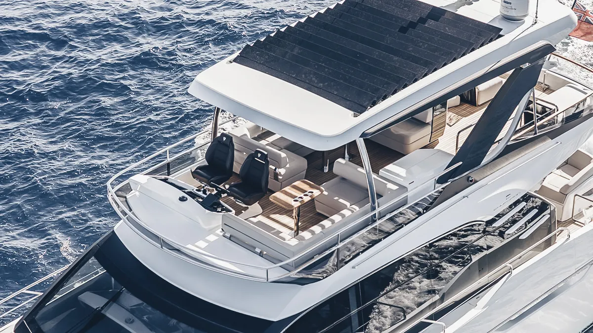 Squadron 68 — Exterior photo 4