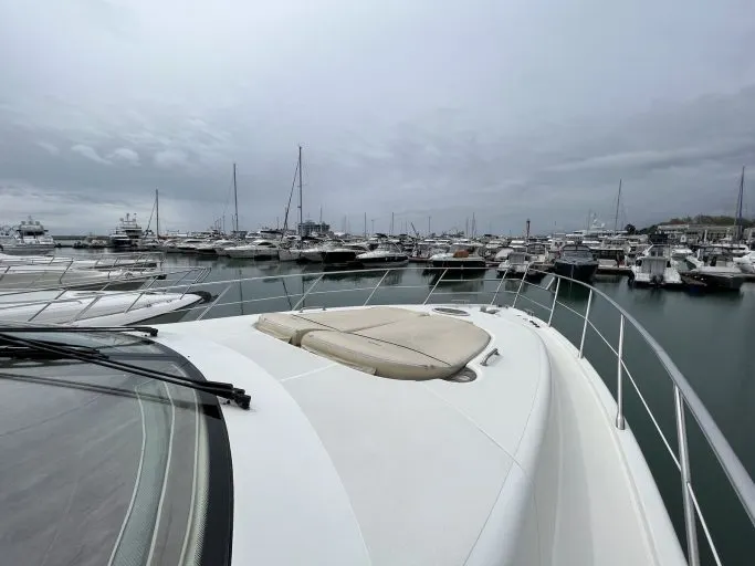 Azimut 68 Plus (001) — Exterior photo 3