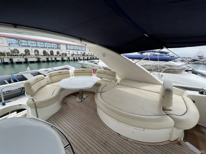 Azimut 68 Plus (001) — Exterior photo 5