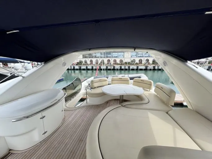 Azimut 68 Plus (001) — Exterior photo 6