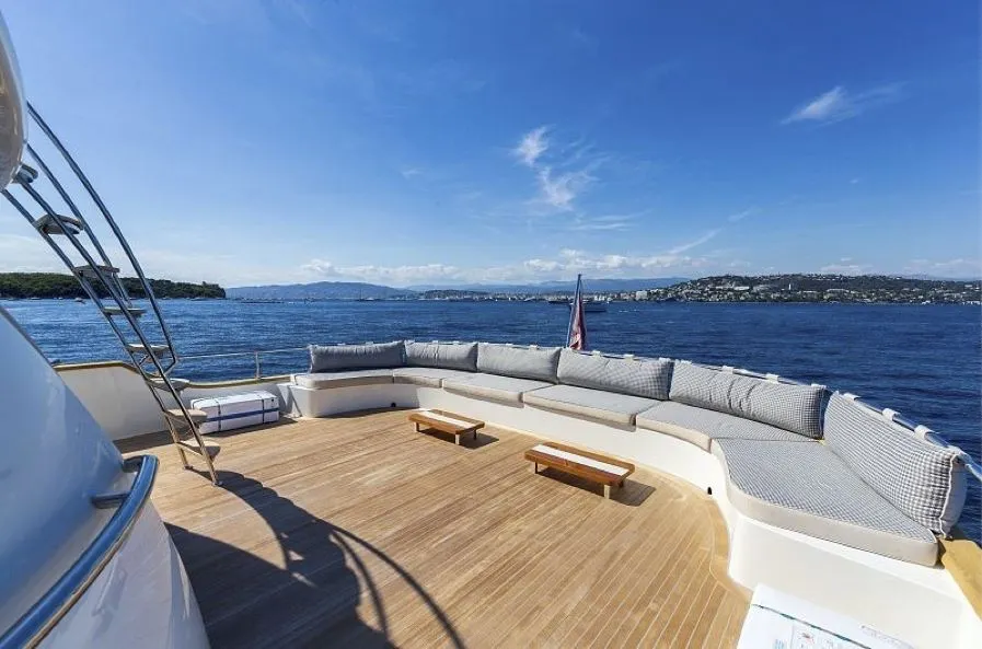 T85 - Terranova — Exterior photo 12