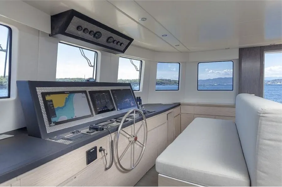 T85 - Terranova — Interior photo 8
