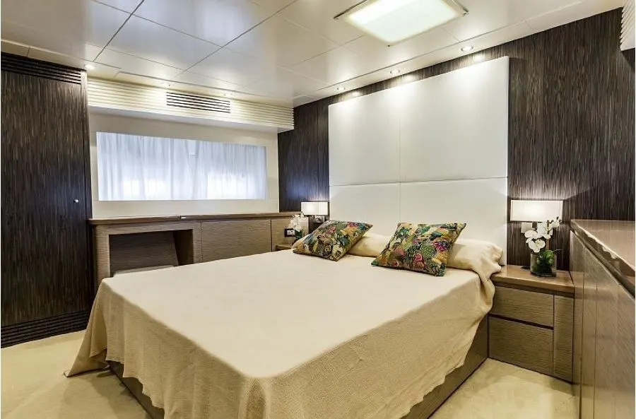 T85 - Terranova — Interior photo 13