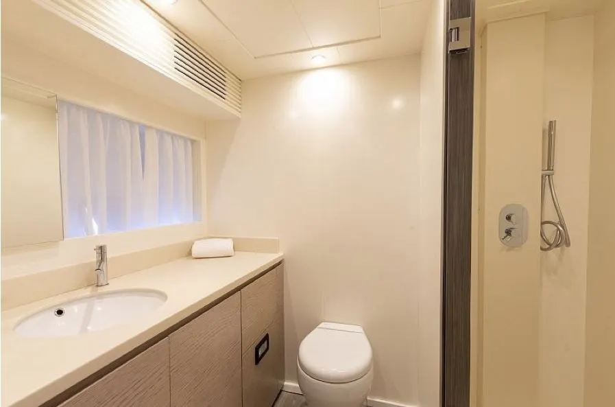 T85 - Terranova — Interior photo 14