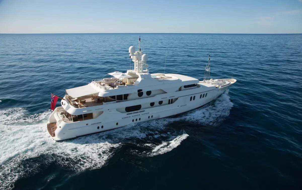 Amels Mercury — Exterior photo 3