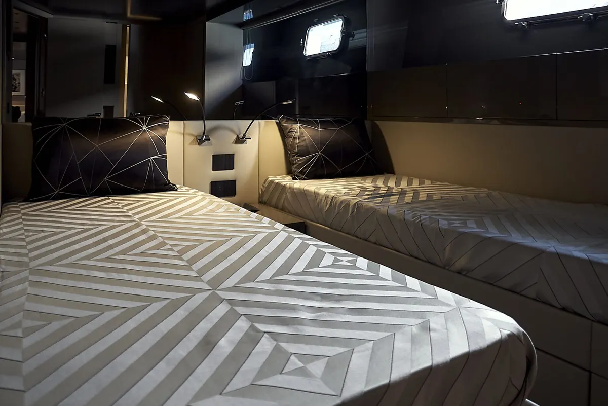 Sanlorenzo SL96A — Interior photo 2
