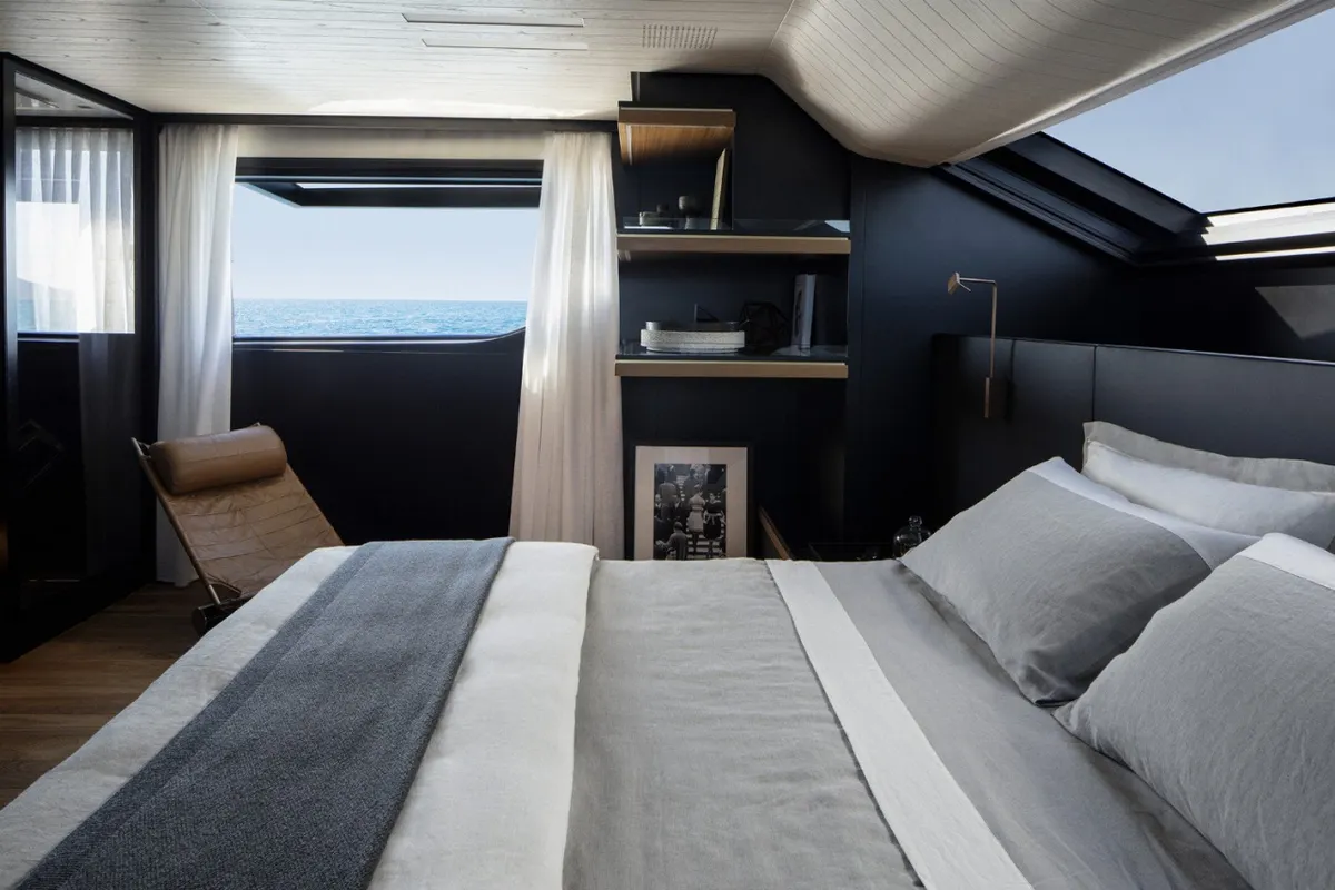 Sanlorenzo SL102A — Interior photo 6