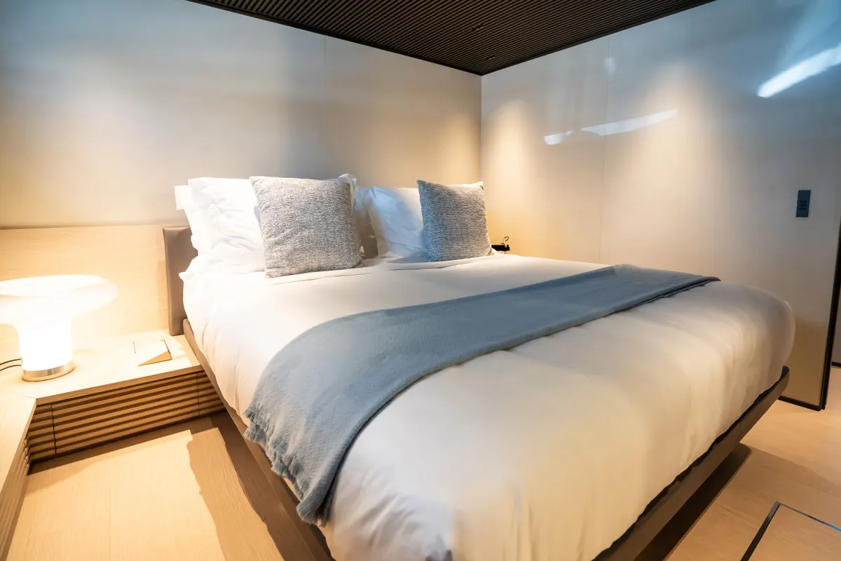 Anmax — Interior photo 1