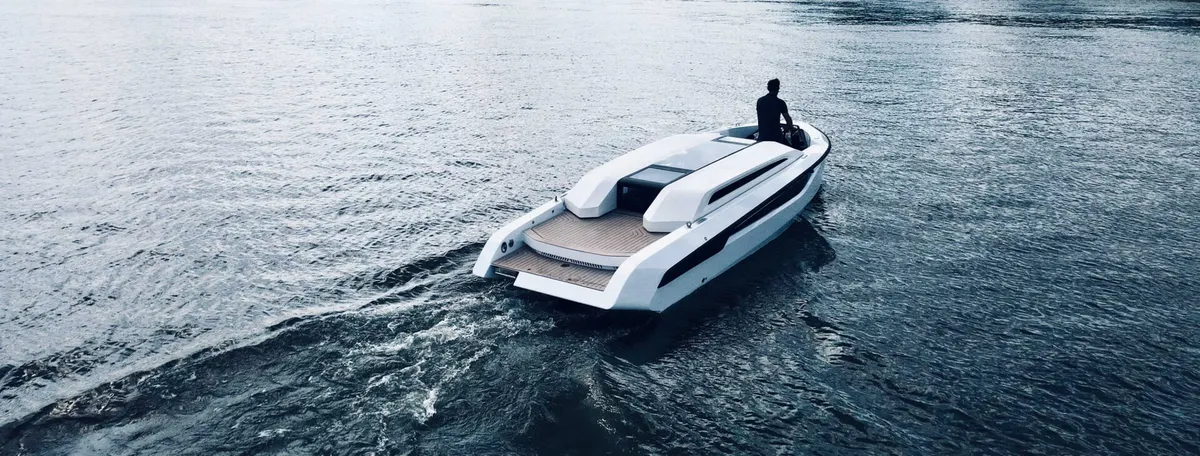 LIMO, LT26 C — Exterior photo 4