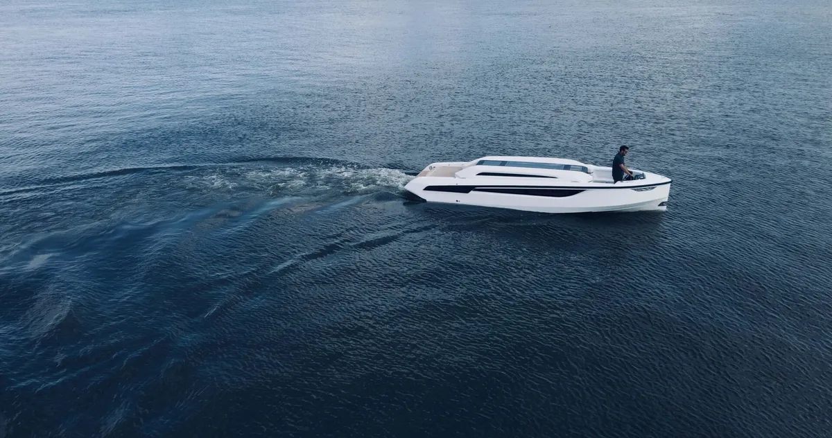 LIMO, LT26 C — Exterior photo 7