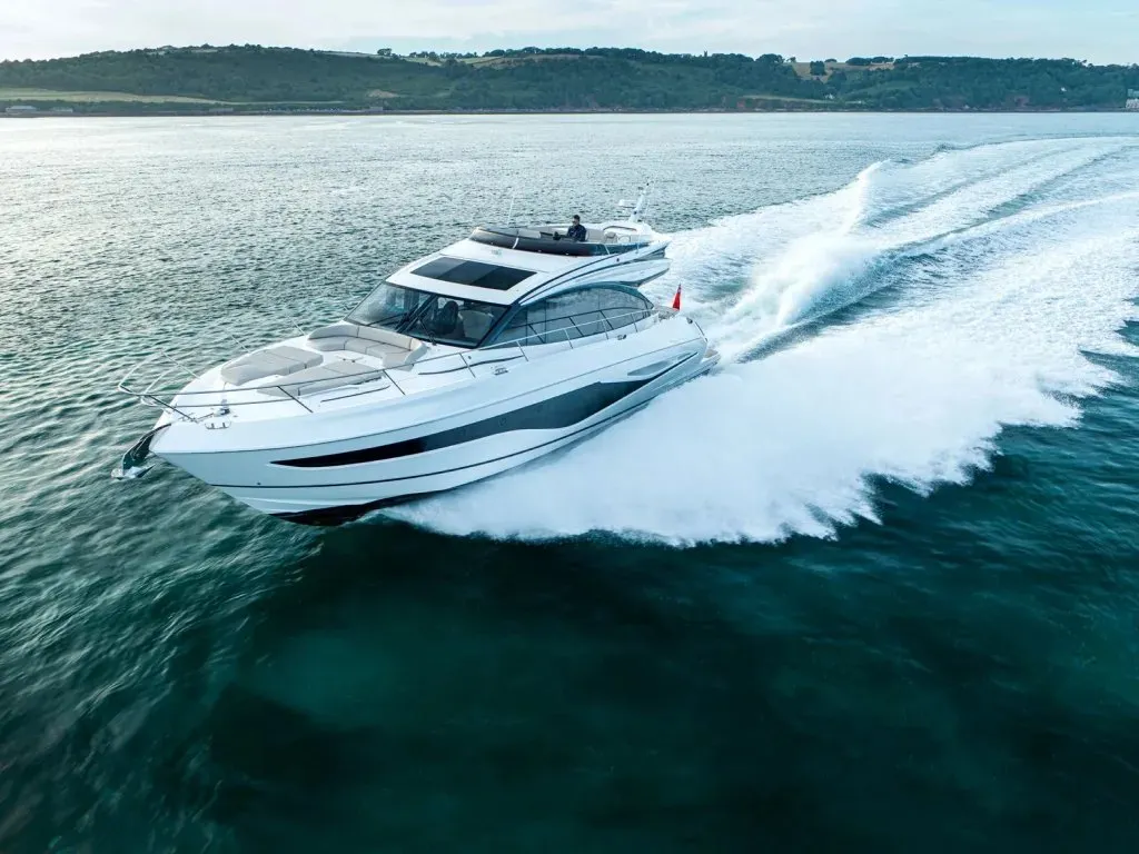 Princess S66 — Exterior photo 2
