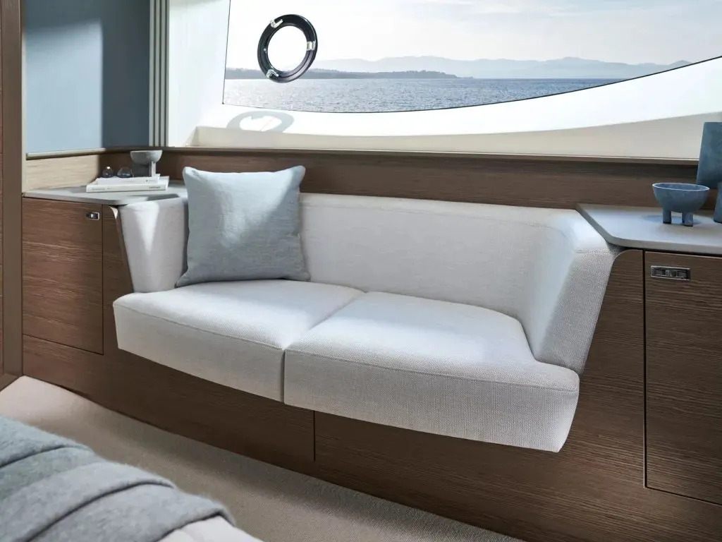 Princess S66 — Exterior photo 20