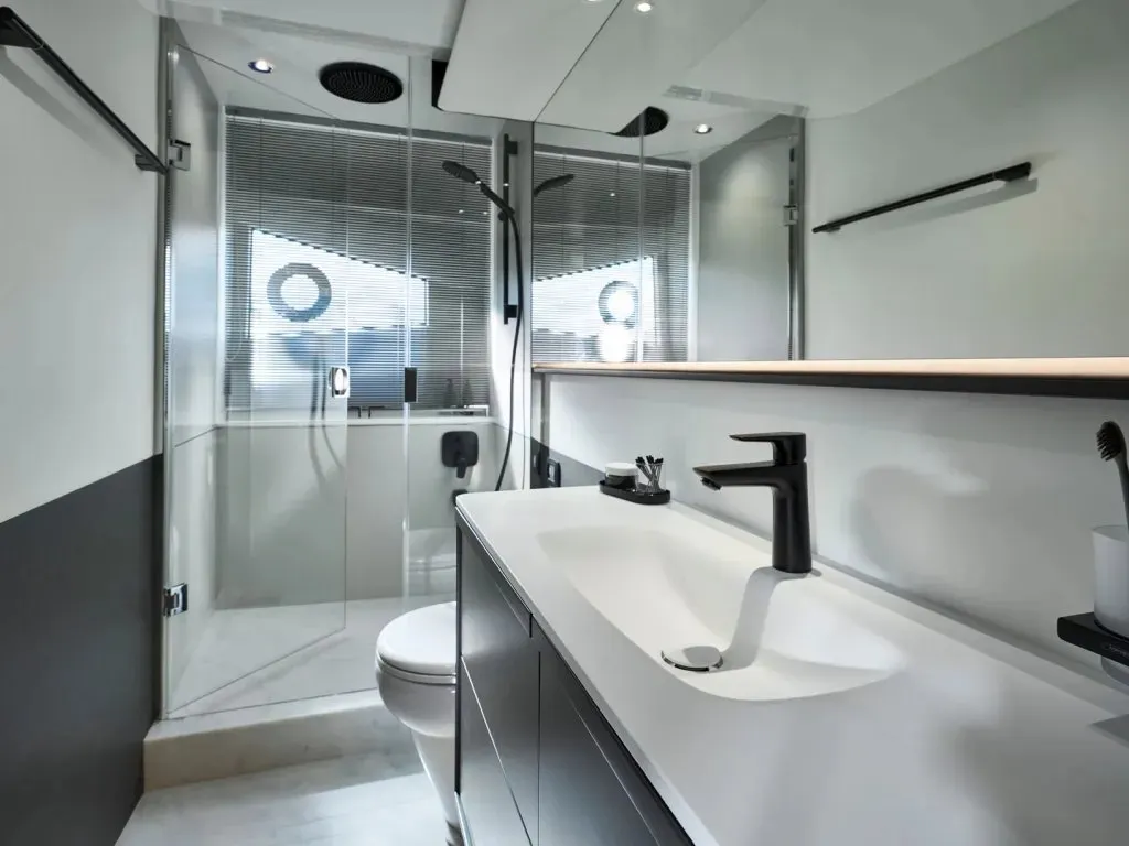 Princess S66 — Exterior photo 23